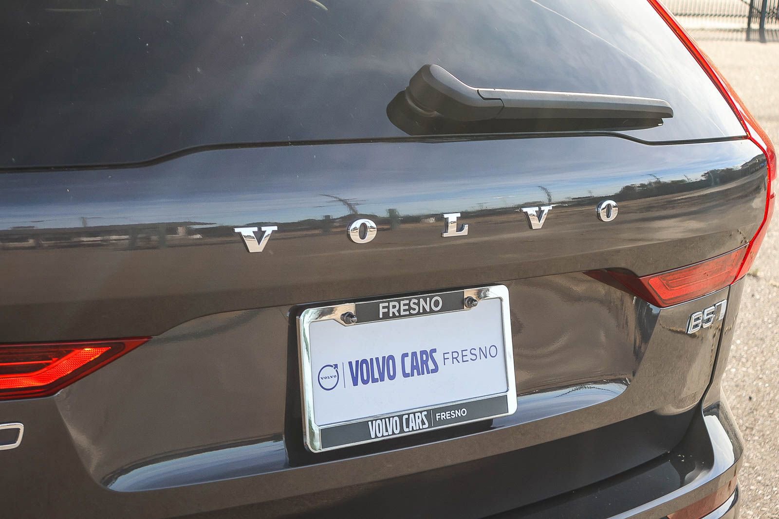 Used 2023 Volvo XC60 B5 Plus w/ Climate Package image 13