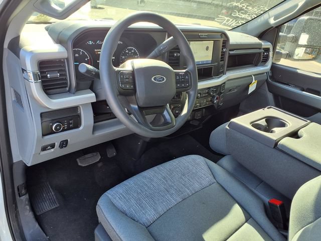 New 2025 Ford F450 XLT w/ XLT Value Package AWD/4WD image 8