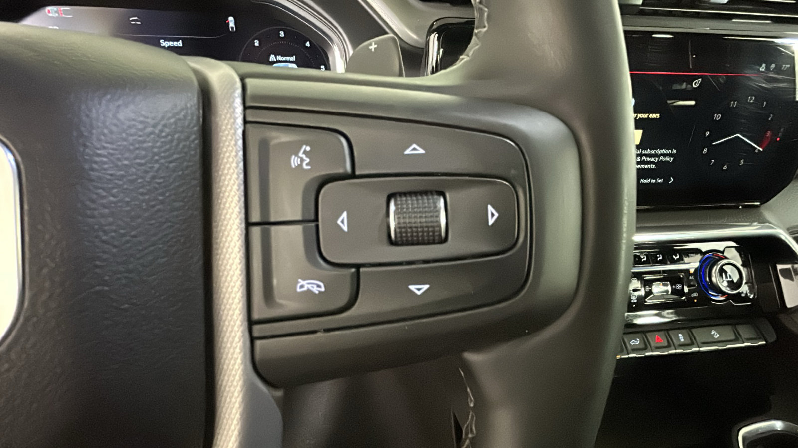 Used 2025 GMC Sierra 1500 Denali AWD/4WD image 21