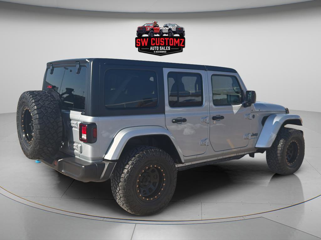 Used 2024 Jeep Wrangler Unlimited w/ Convenience Group AWD/4WD image 7