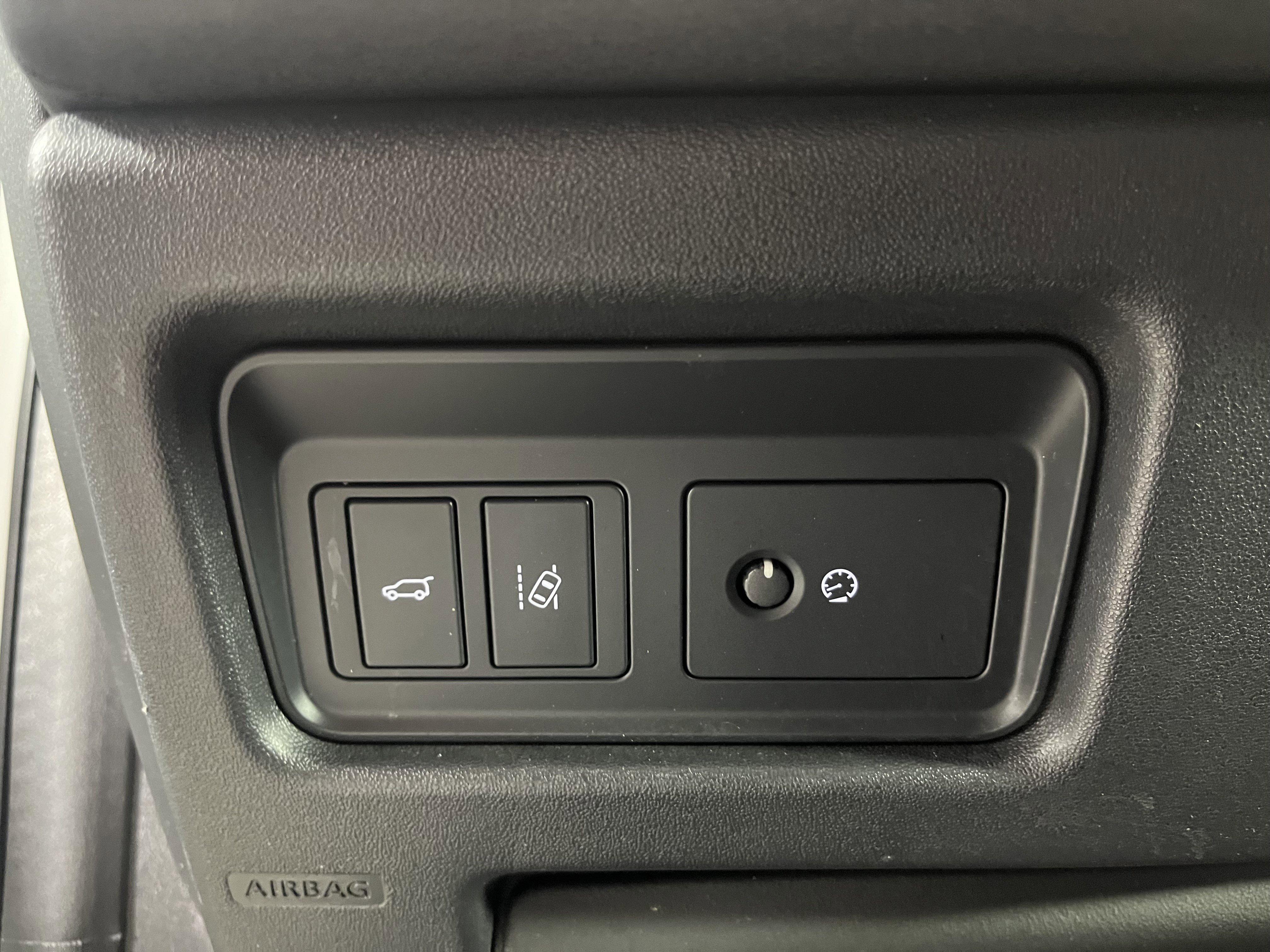 Used 2019 Land Rover Discovery Sport HSE image 21