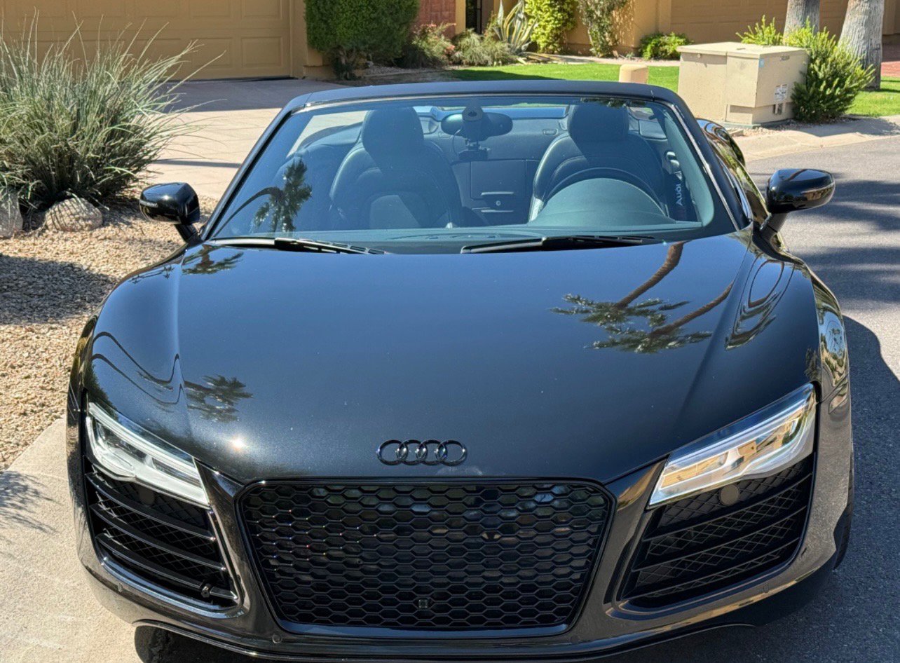 Used 2015 Audi R8 V10 w/ Full Leather Package image 4