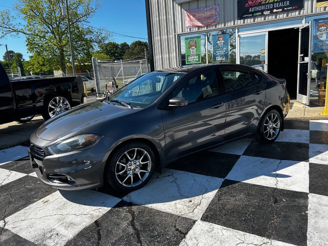 Used 2015 Dodge Dart SXT w/ Sun/Sound Group FWD image 6