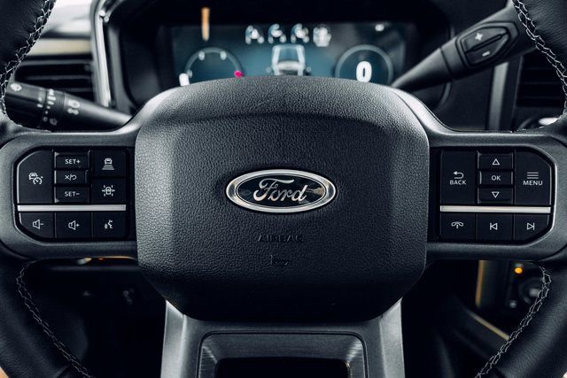 New 2026 Ford F250 Lariat w/ Black Appearance Package AWD/4WD image 23