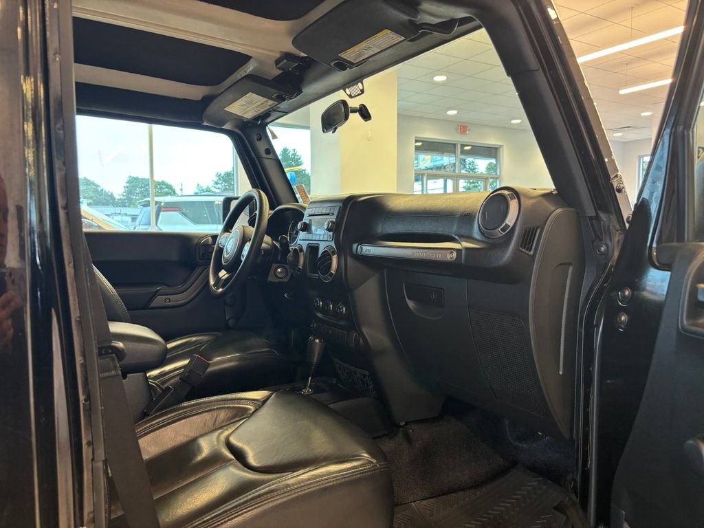 Used 2016 Jeep Wrangler Unlimited Sport w/ Max Tow Package AWD/4WD image 23