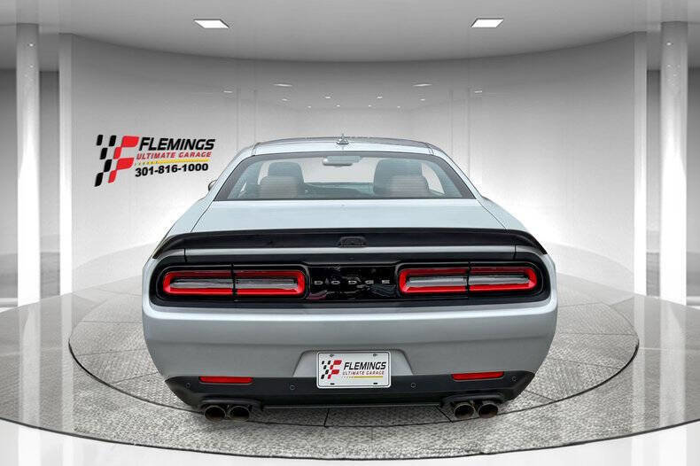Used 2023 Dodge Challenger SRT Hellcat image 4