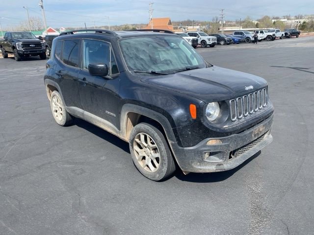 Used 2018 Jeep Renegade Latitude w/ Cold Weather Group image 8