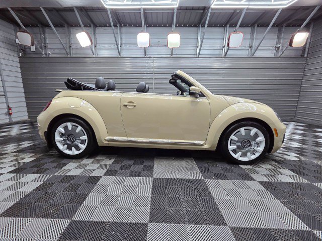 Used 2019 Volkswagen Beetle 2.0T Final Edition SEL FWD image 10