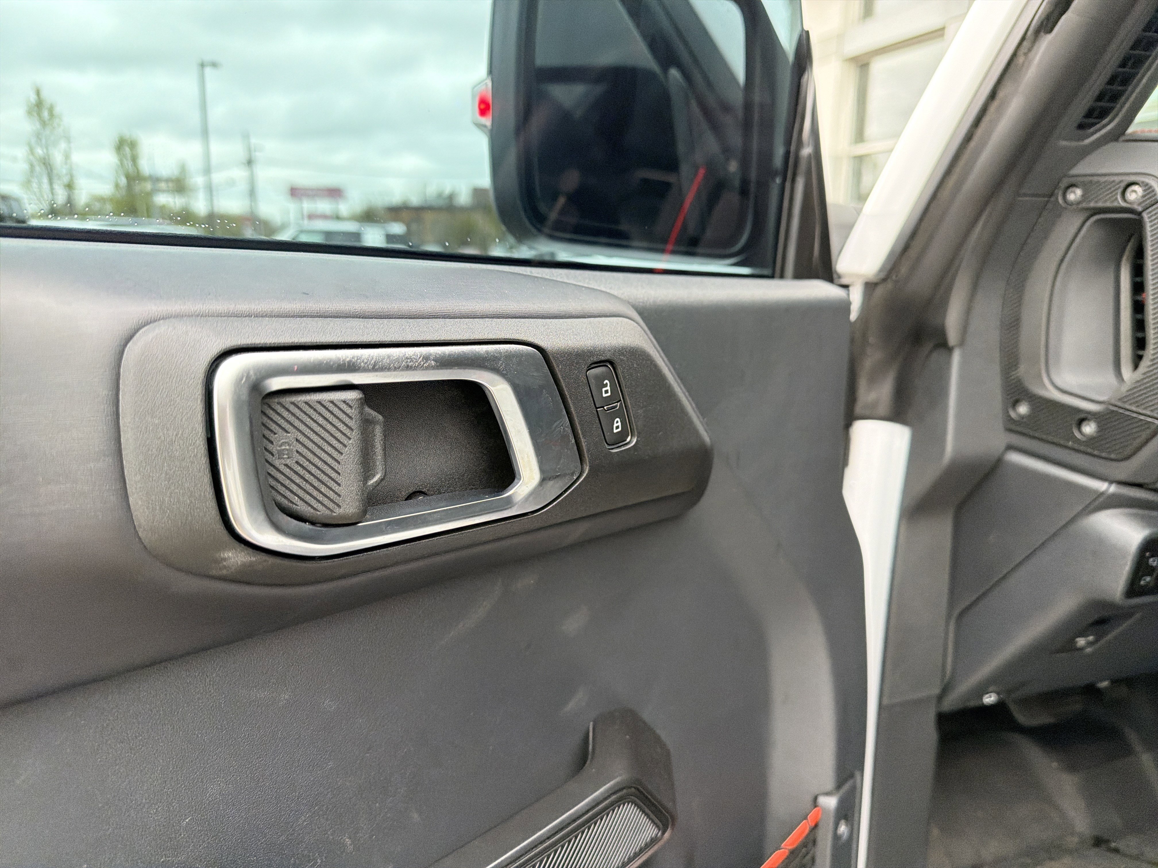 Used 2025 Ford Bronco Raptor image 12