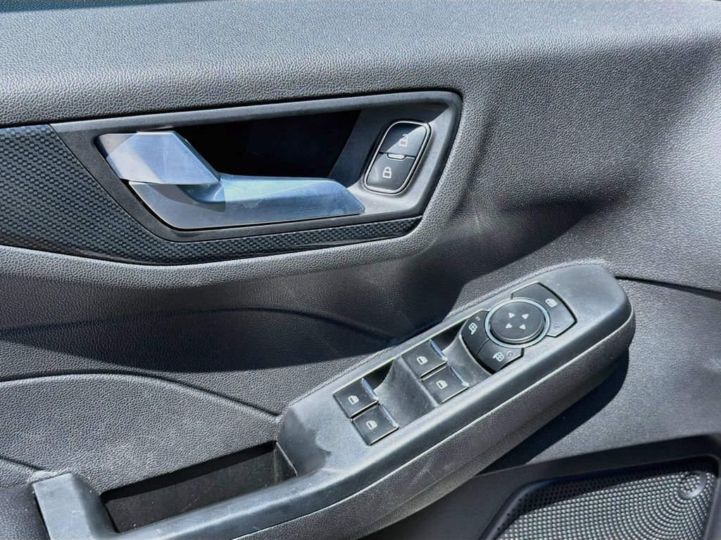 Used 2023 Ford Escape ST-Line FWD image 22