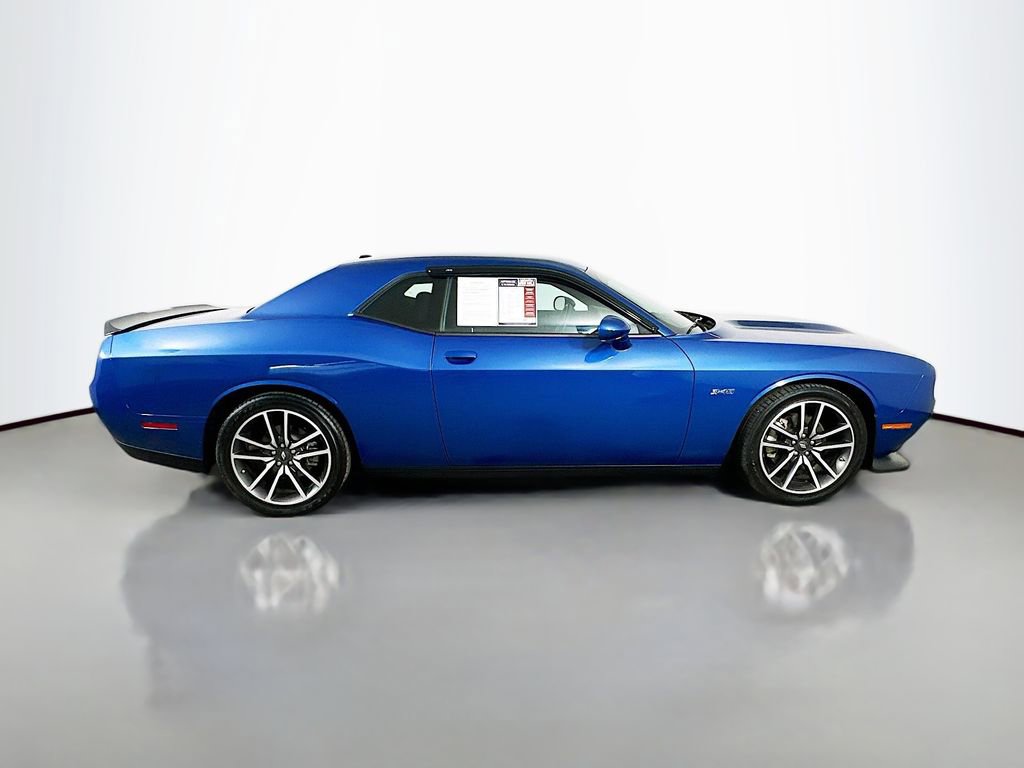Used 2023 Dodge Challenger R/T image 6
