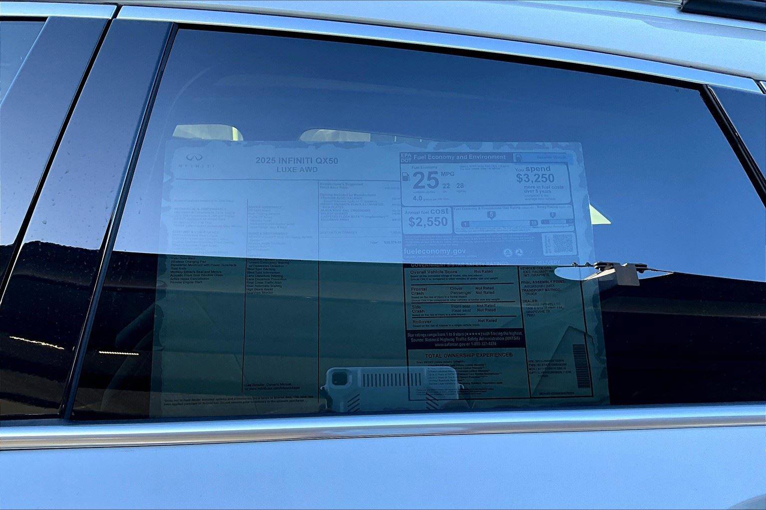 New 2025 INFINITI QX50 Luxe image 27