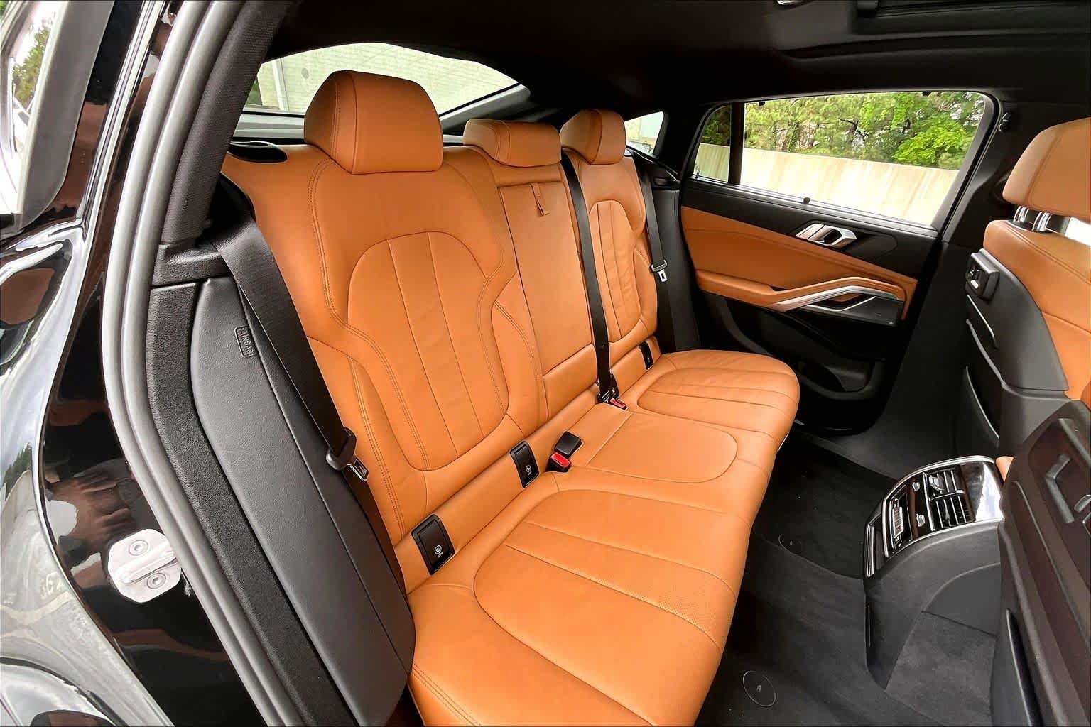 Used 2022 BMW X6 xDrive40i w/ Executive Package AWD/4WD image 20