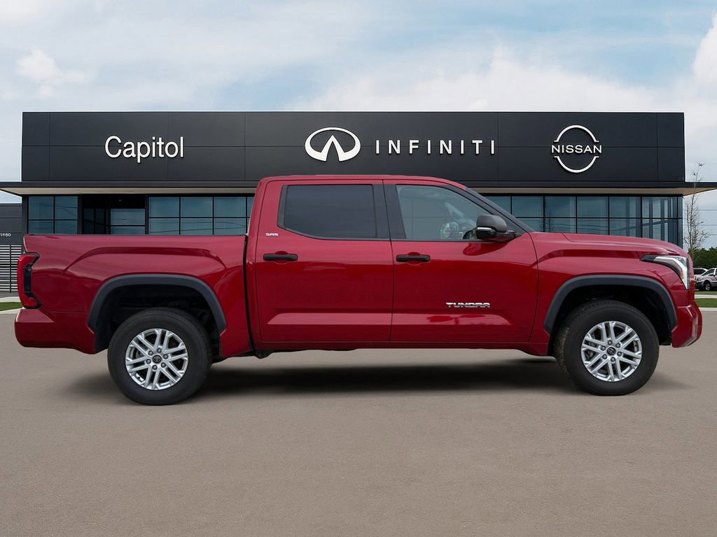 Used 2022 Toyota Tundra SR5 w/ SR5 Convenience Package image 4