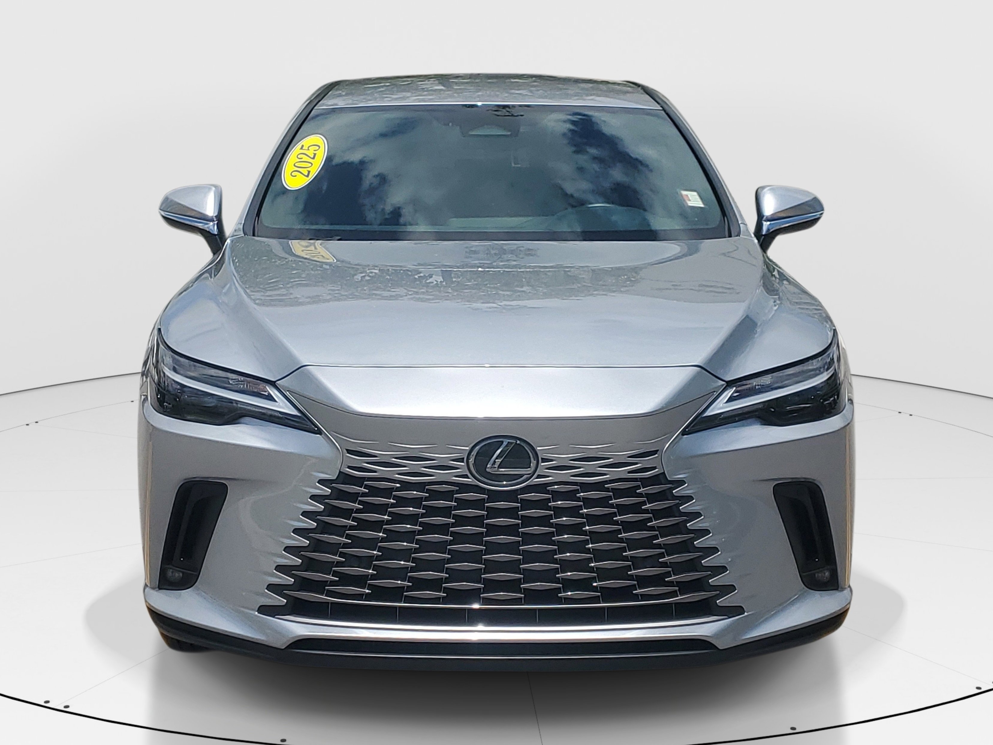Used 2025 Lexus RX 350 FWD w/ Technology Package image 2