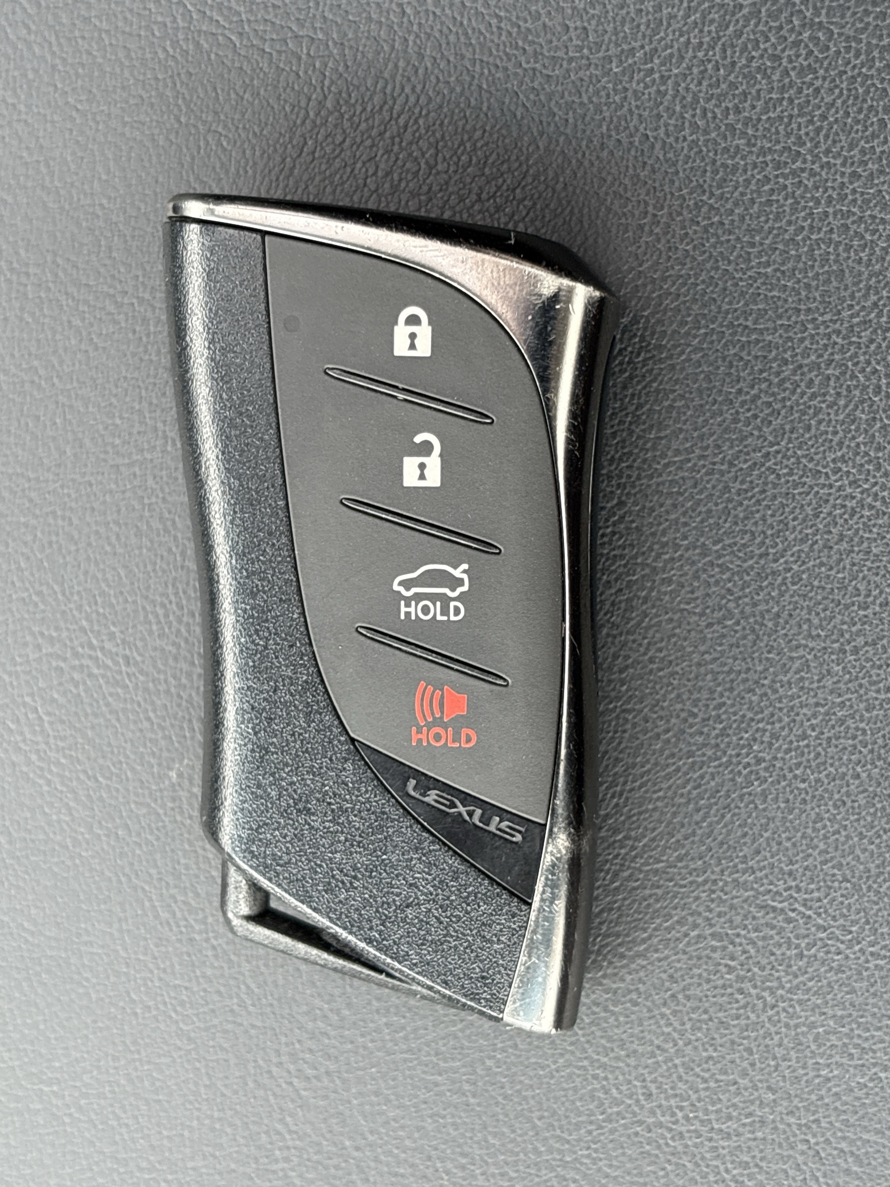Certified 2025 Lexus ES 350 Ultra Luxury w/ Accessory Package (Z2) FWD image 36
