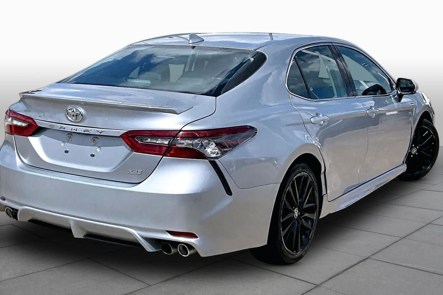 Used 2023 Toyota Camry XSE FWD image 13