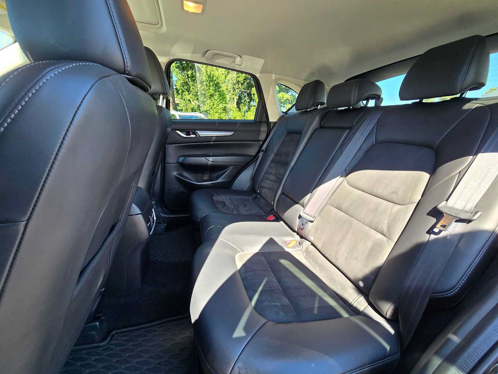 Used 2018 MAZDA CX-5 Touring w/ Preferred Equipment Package AWD/4WD image 16