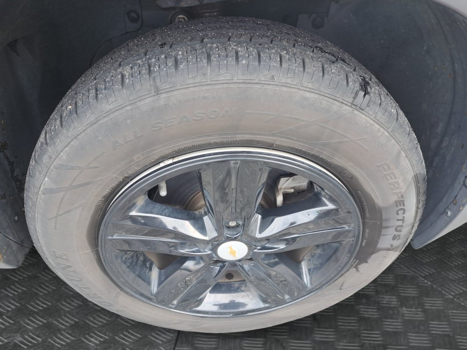 Used 2019 Chevrolet Trax LT w/ LT Convenience Package AWD/4WD image 14