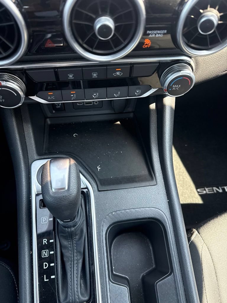 Used 2024 Nissan Sentra SV FWD image 16