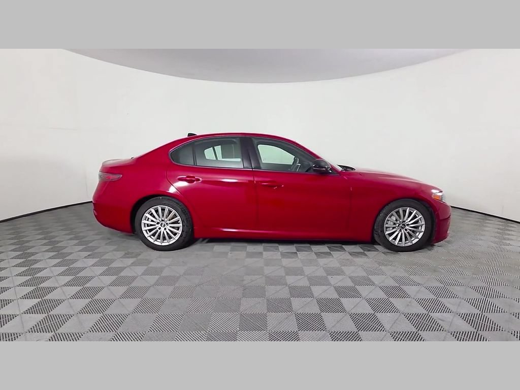 Used 2024 Alfa Romeo Giulia Sprint RWD image 37