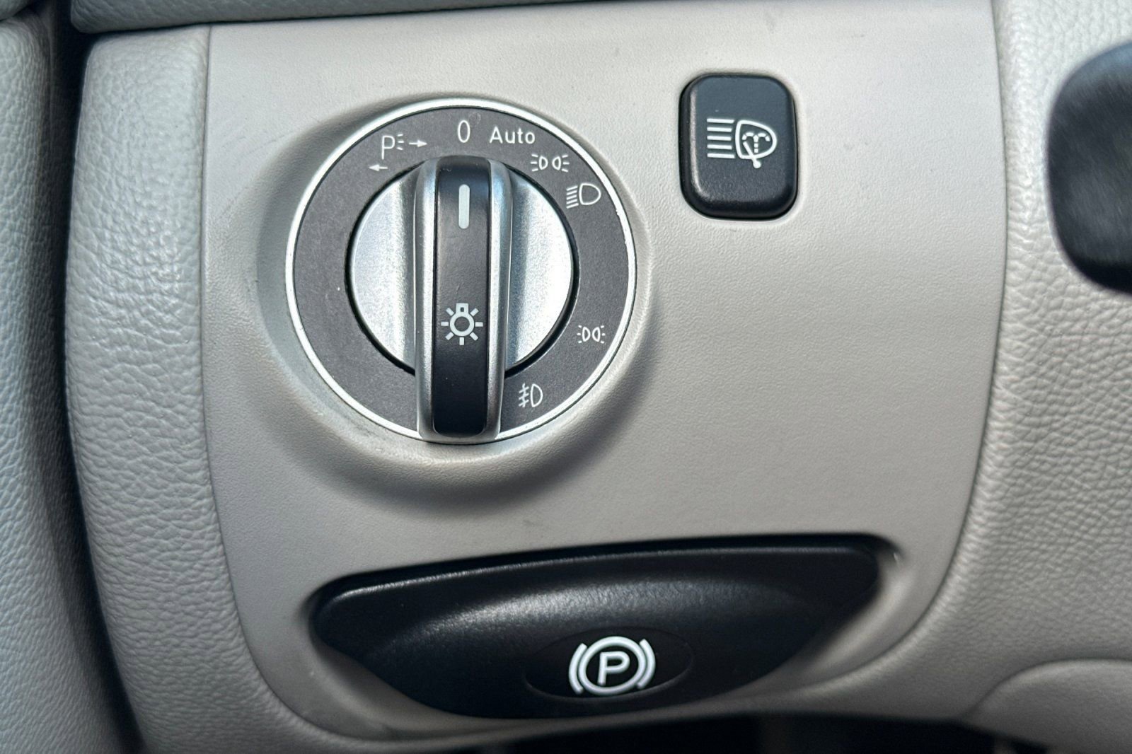 Used 2003 Mercedes-Benz SL 55 AMG image 25