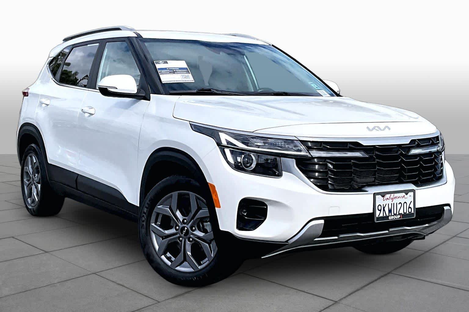 Used 2024 Kia Seltos S FWD image 2