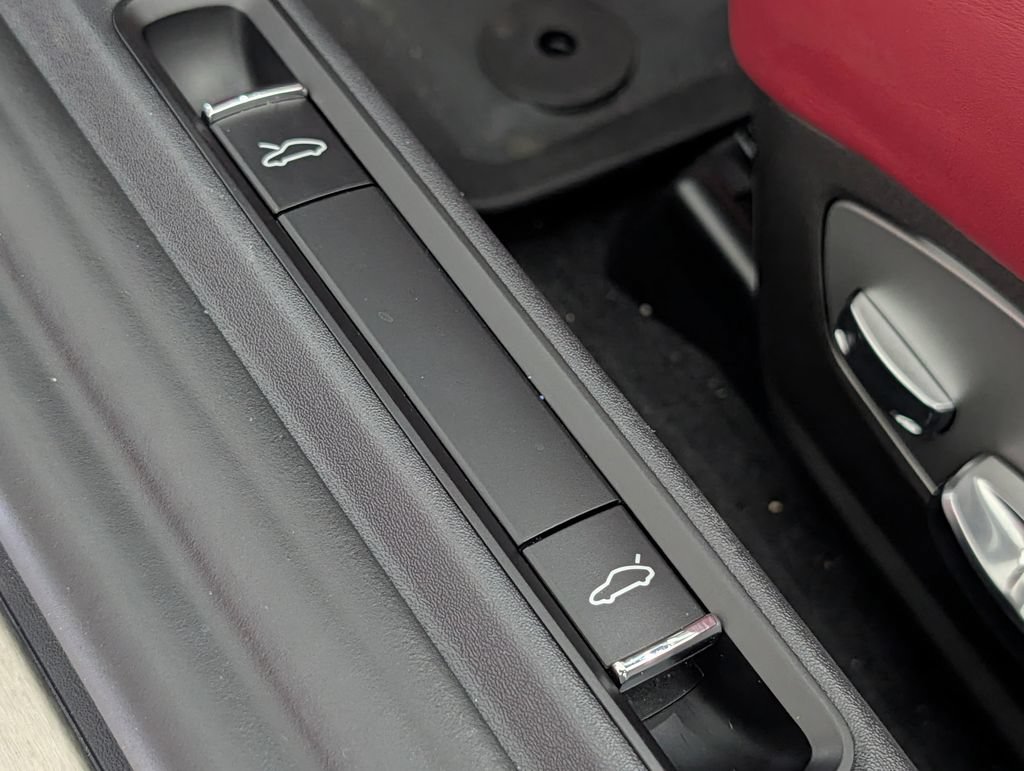 Certified 2024 Porsche 718 Boxster RWD image 26