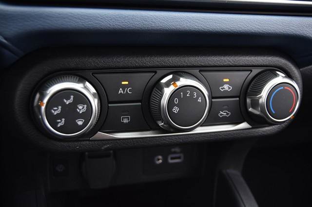 New 2025 Nissan Versa SV image 14