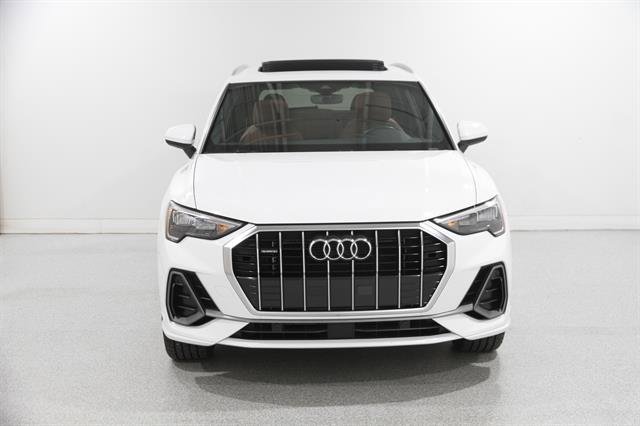 Used 2021 Audi Q3 2.0T Premium w/ Convenience Package image 2