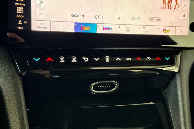 New 2026 Jeep Grand Cherokee Limited AWD/4WD image 18