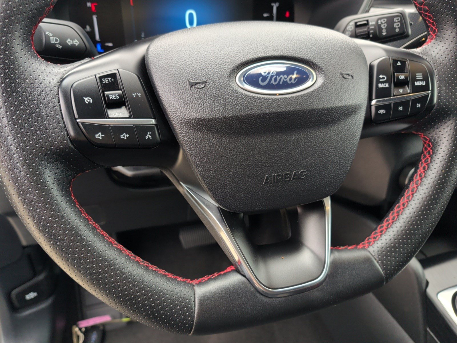 Certified 2025 Ford Escape ST-Line Select AWD/4WD image 20