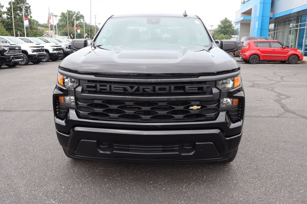 Used 2023 Chevrolet Silverado 1500 Custom AWD/4WD image 25