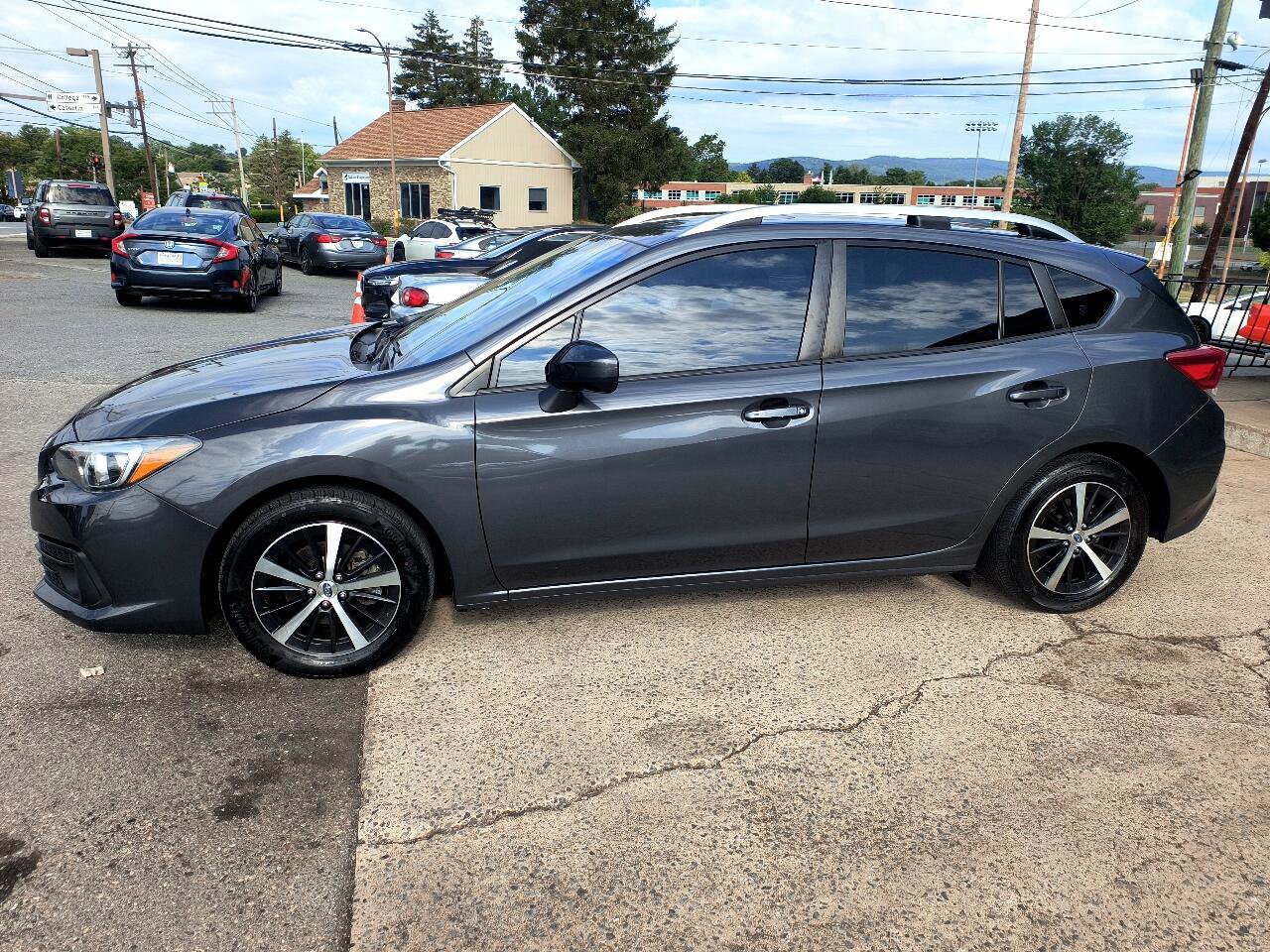 Used 2023 Subaru Impreza 2.0i Premium image 7