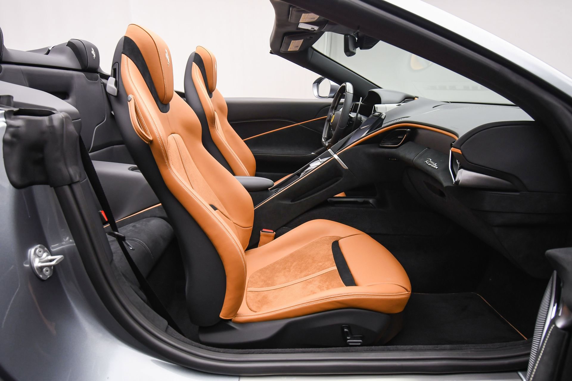 Used 2025 Ferrari Roma Spider image 53