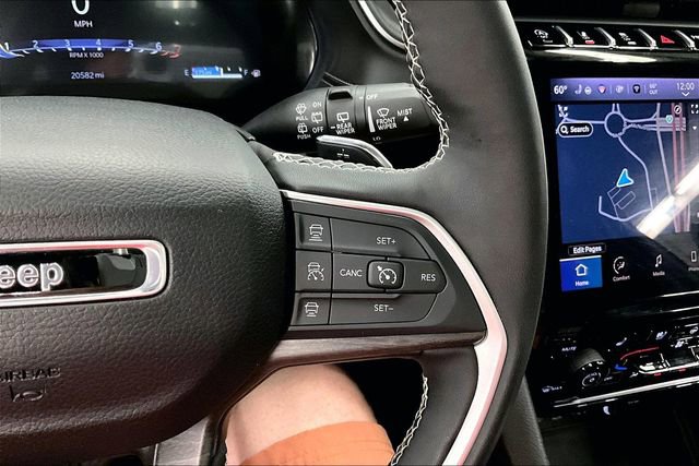 Used 2024 Jeep Grand Cherokee Limited w/ Luxury Tech Group II image 29