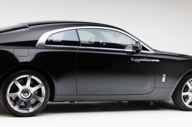 Used 2015 Rolls-Royce Wraith image 39