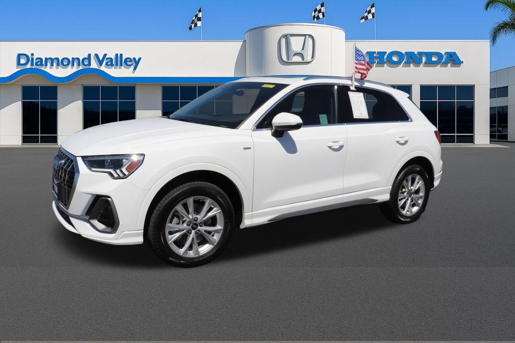 Used 2025 Audi Q3 2.0T Premium AWD/4WD image 3
