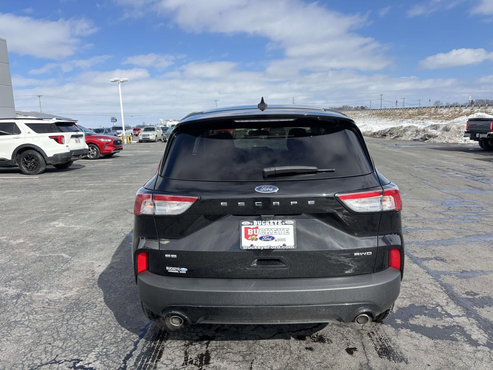 Used 2022 Ford Escape SE w/ SE Sport Appearance Package image 8