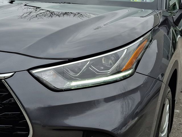 Used 2025 Toyota Highlander Platinum image 9