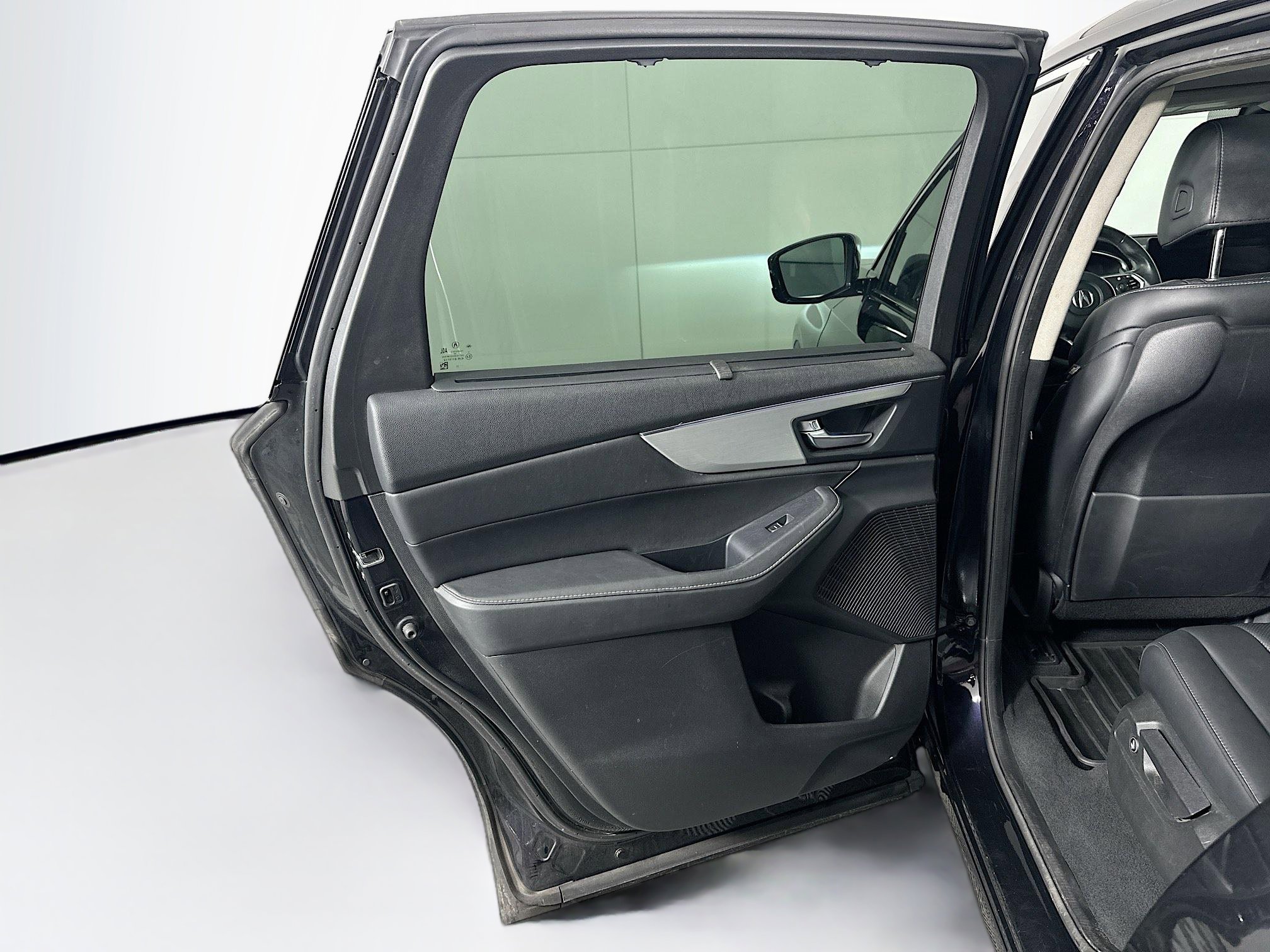 Used 2023 Acura MDX FWD w/ Technology Package image 27