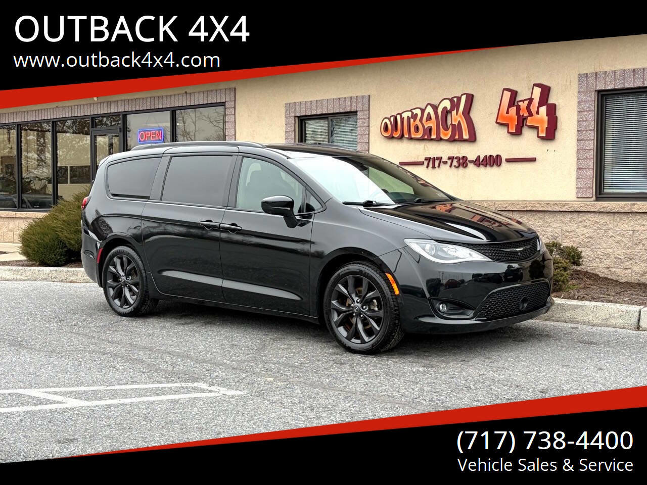 Used 2019 Chrysler Pacifica Touring-L w/ Advanced Safetytec Group FWD image 1