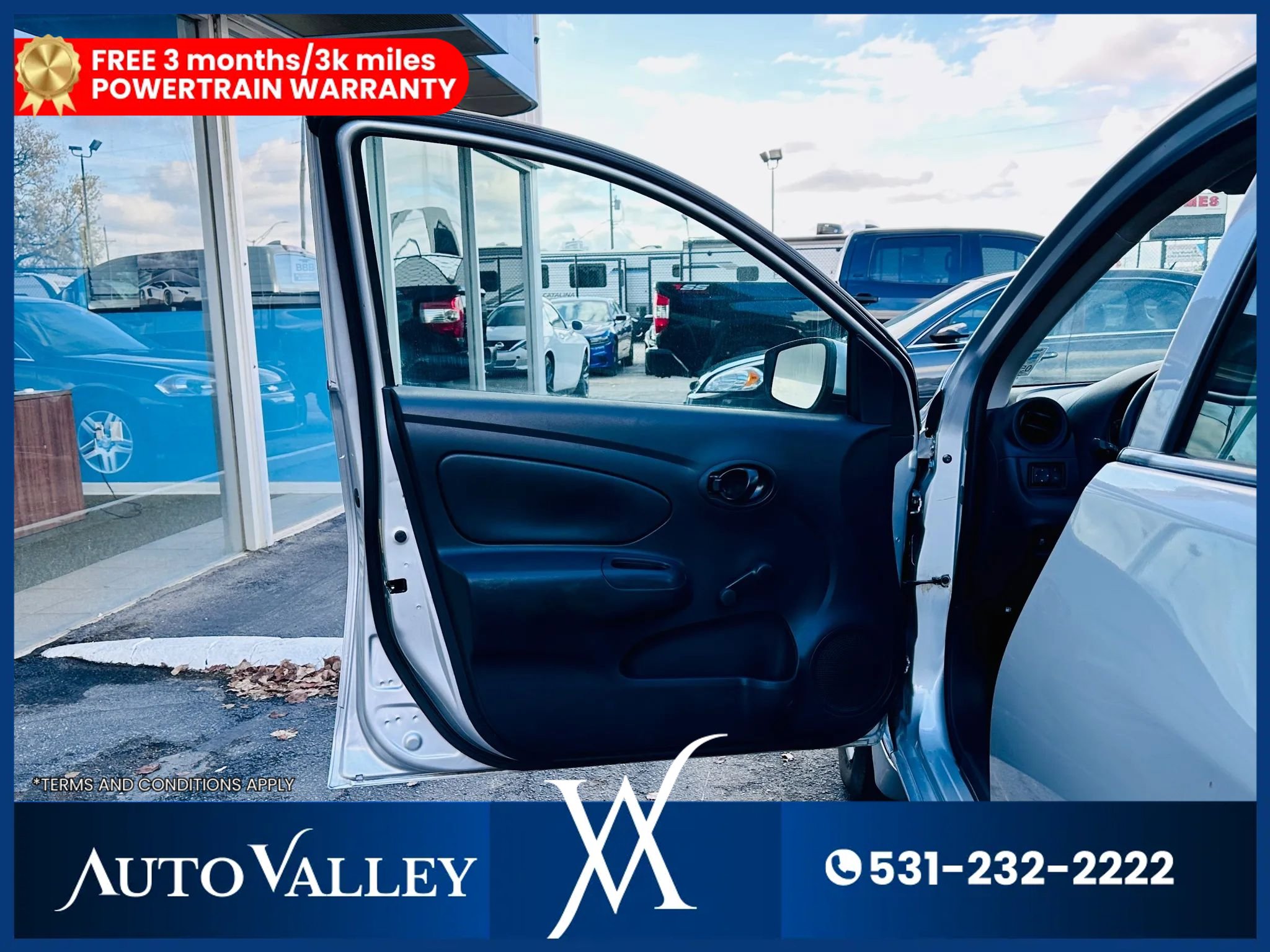 Used 2019 Nissan Versa S Plus FWD image 11