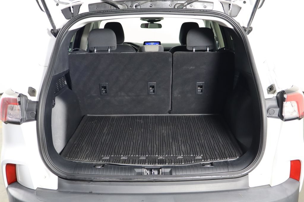Used 2021 Ford Escape SE FWD image 17