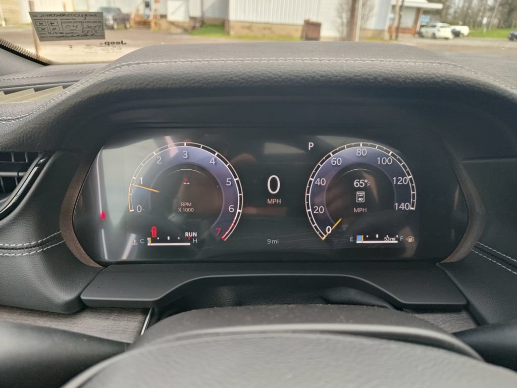 Used 2026 Jeep Grand Cherokee Limited AWD/4WD image 18