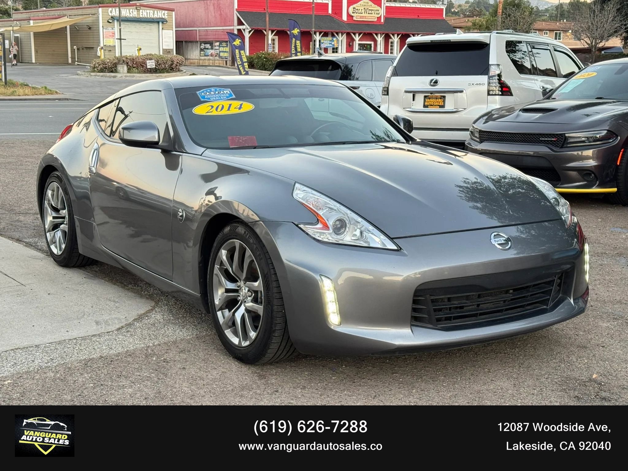 Used 2014 Nissan 370Z Coupe RWD image 1