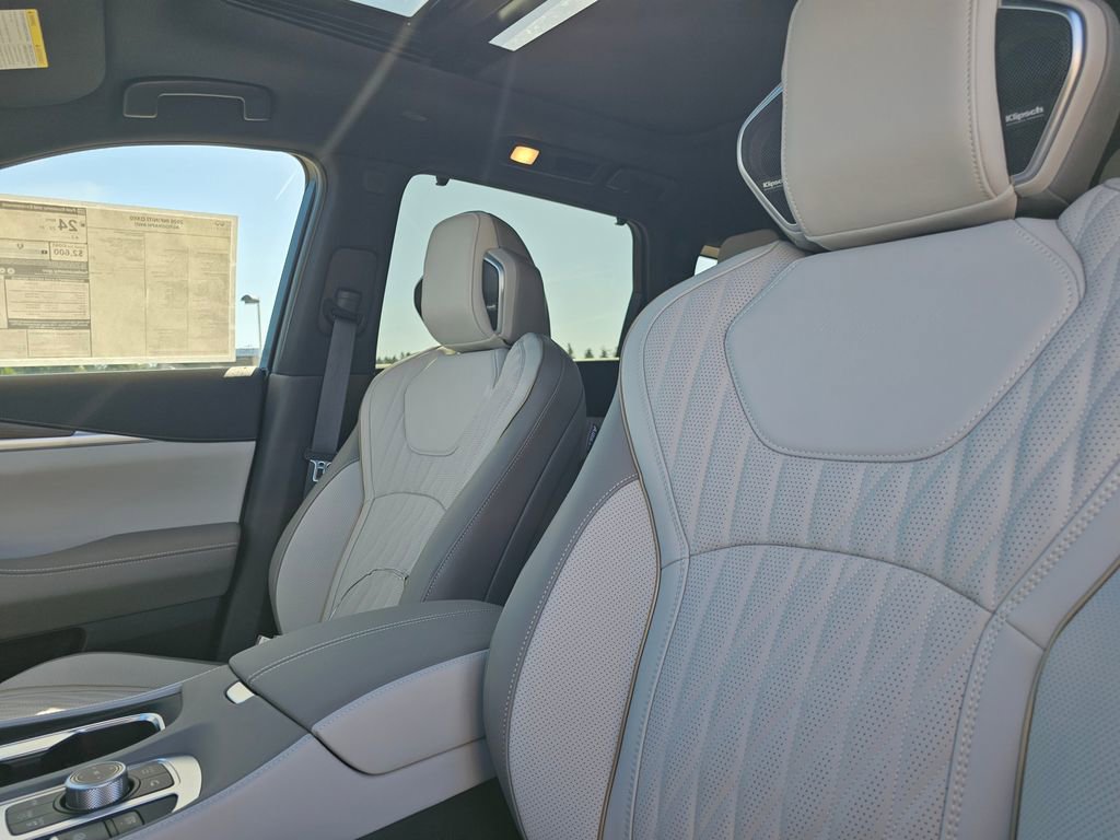 New 2026 INFINITI QX60 Autograph w/ Dark Cargo Package image 24