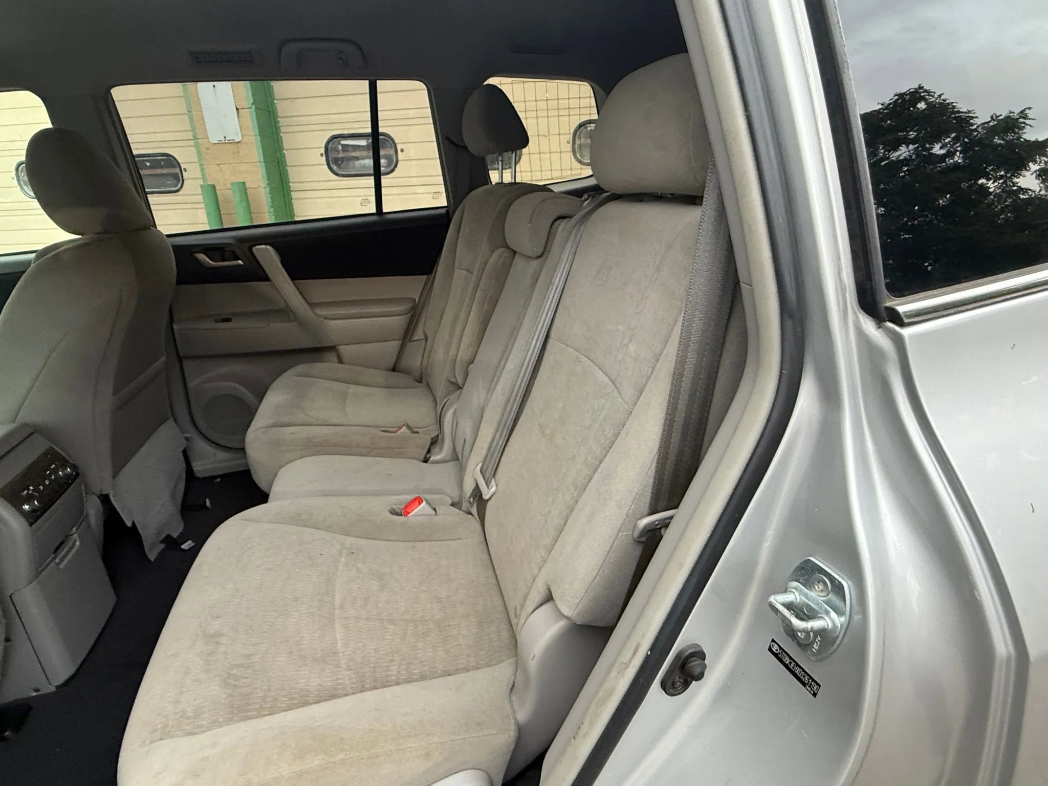 Used 2013 Toyota Highlander SE image 14