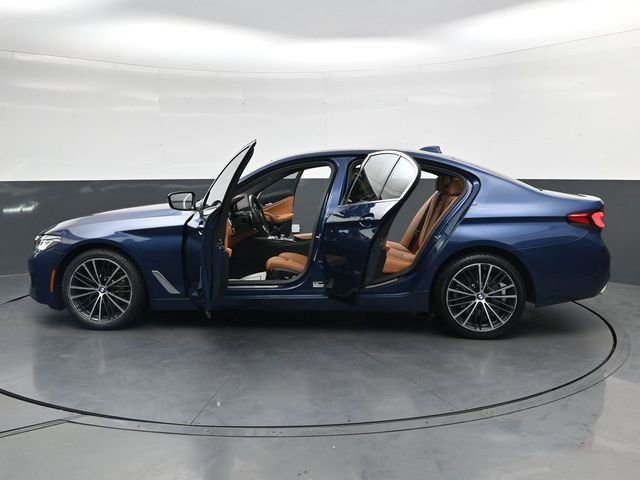 Used 2023 BMW 530i w/ Premium Package RWD image 38