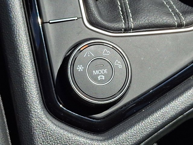 Certified 2024 Volkswagen Taos SE AWD/4WD image 29